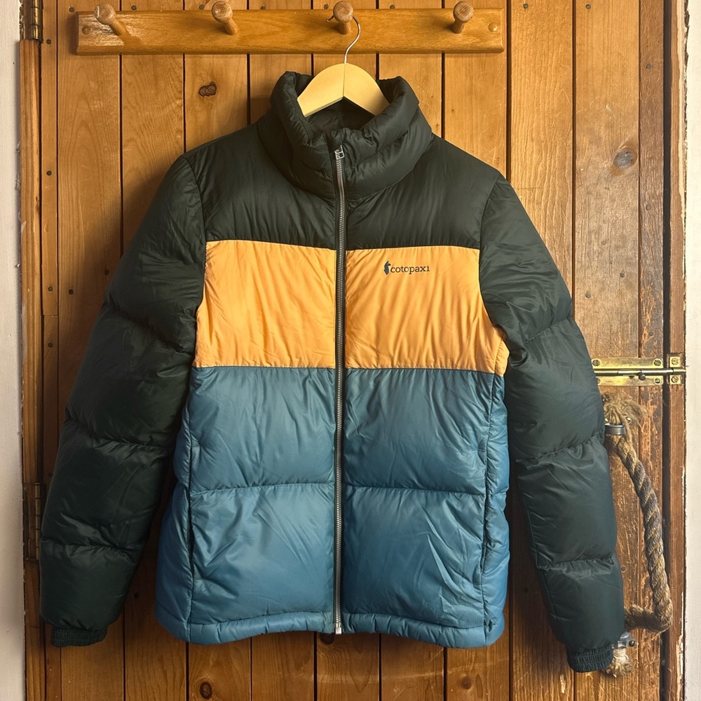 Cotopaxi Solazo Down Puffy Jacket in Teal and Green Multicolor Women’s Small
